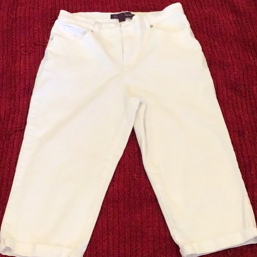 Gloria Vanderbilt Amanda Capri White Size 10